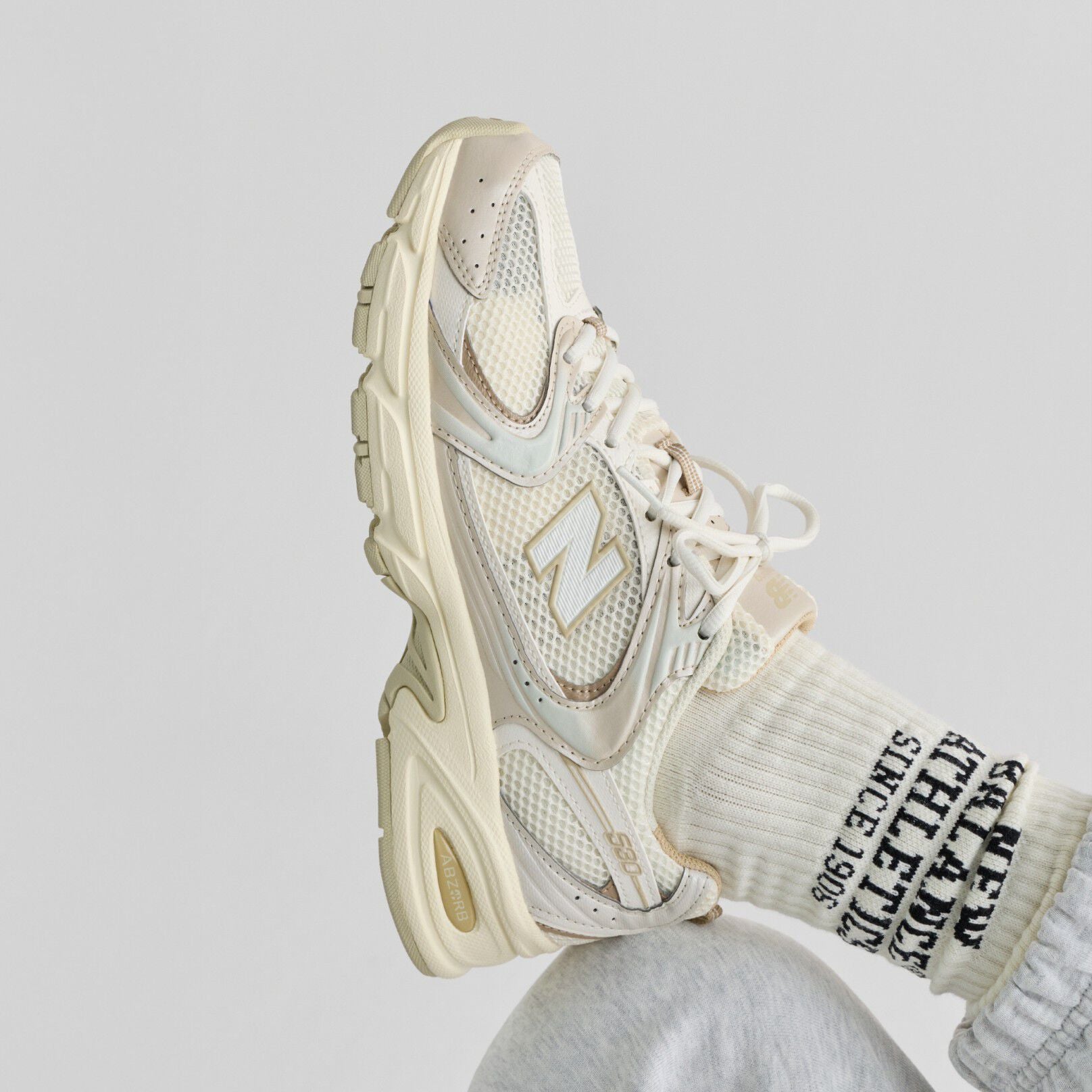 New Balance 530 Beige Angora