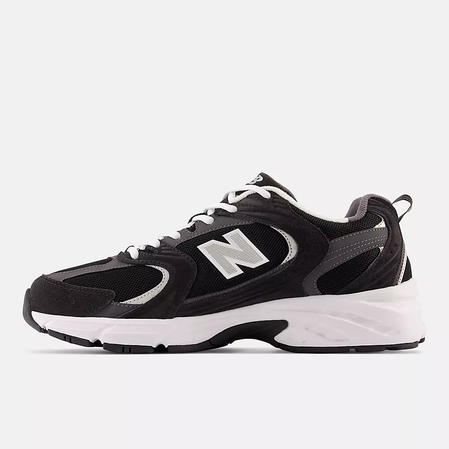 New Balance 530 BLACK with MAGNET & Silver Metallic